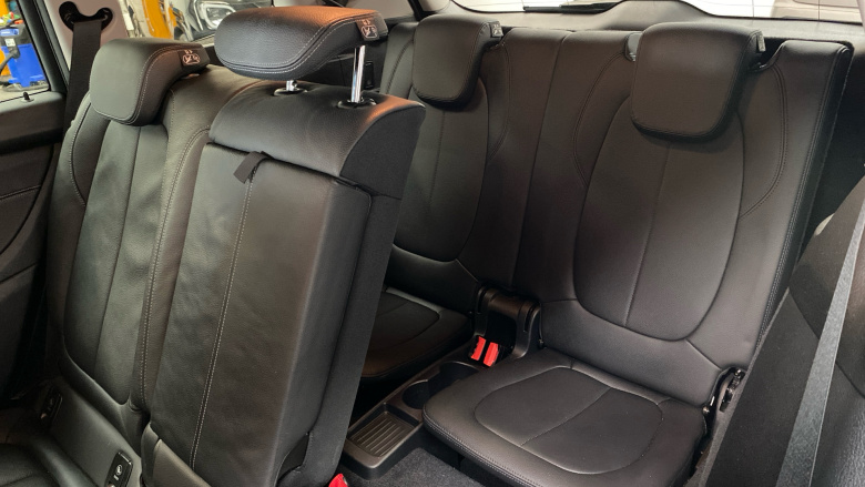 BMW 2 Series 218i Luxury 5dr Step Auto Petrol Estate